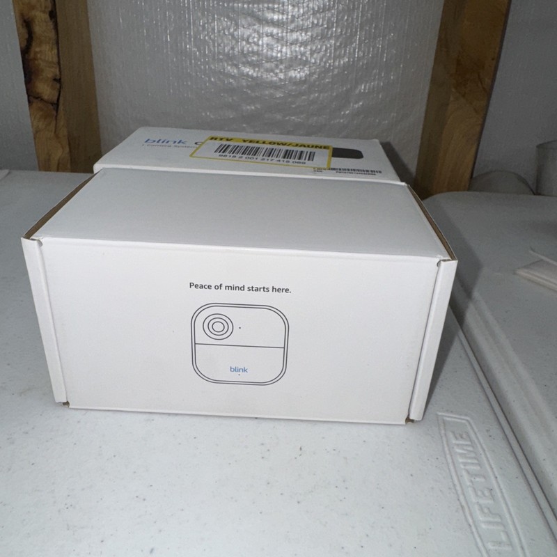Blink - Outdoor 4 1-Camera Wireless 1080p Security System *OPENBOX* gallery