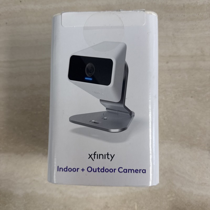 Brand New Xfinity Xcam2 HD Security Camera Indoor Outdoor MS15018010 SCHC2AEW