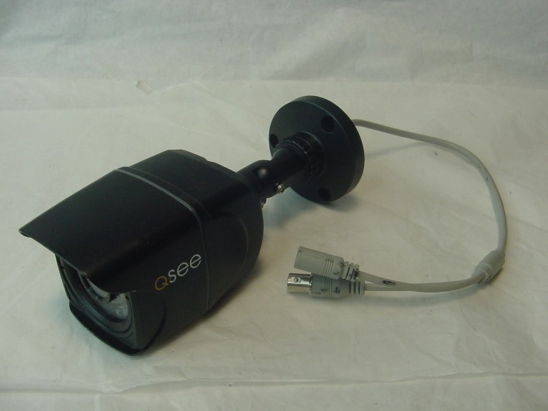 Q-SEE COLOR SECURITY CAMERA CAMERA QD9701B4