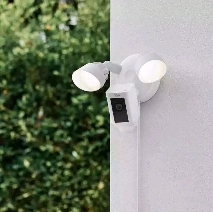 Ring Plug-In Mount for Floodlight Cam Wired Pro and Floodlight Cam Wired Plus gallery