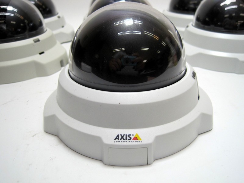 Lot of 7 - Axis P3304 Indoor/Outdoor Network Security Camera POE gallery