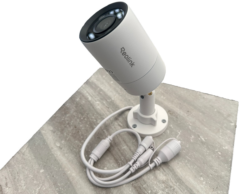 Reolink 4K 8MP Wi-Fi Camera- RLC-810WA w/ 256GB MicroSD gallery