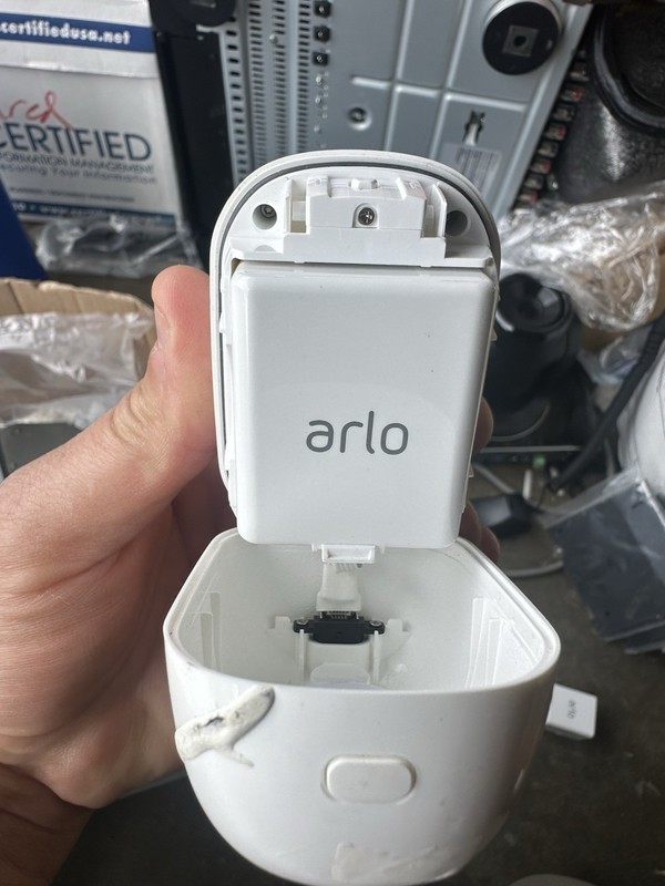 Netgear Arlo Pro VMC4030 Wireless Lot Of 16 With Batteries gallery