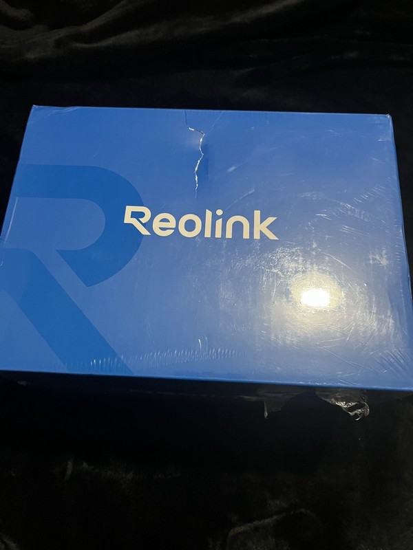 Brand New Reolink OMVI 3i PoE Security Camera (Box Is A Little Damaged)