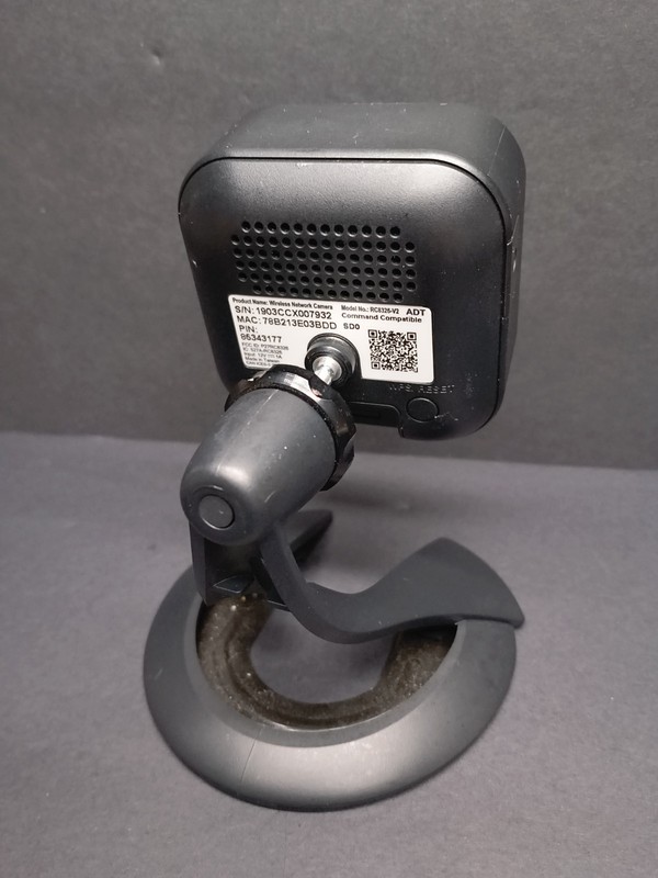 ADT Wireless Network Camera 720P HD RC8326-V2 gallery
