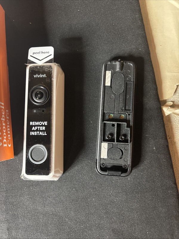 Vivint Doorbell Camera Pro VS-DBC300-WHT ~ New gallery