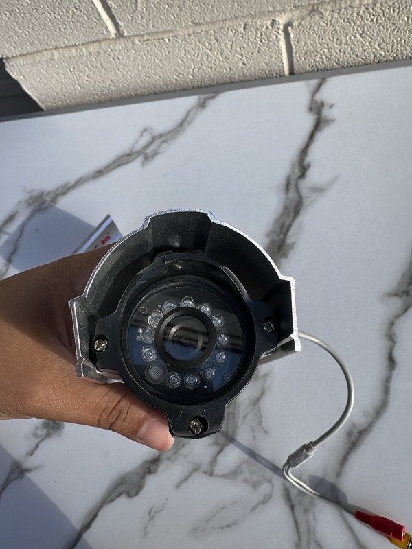 Q-see Day & Night Cameras (2) Model: QD28414W gallery