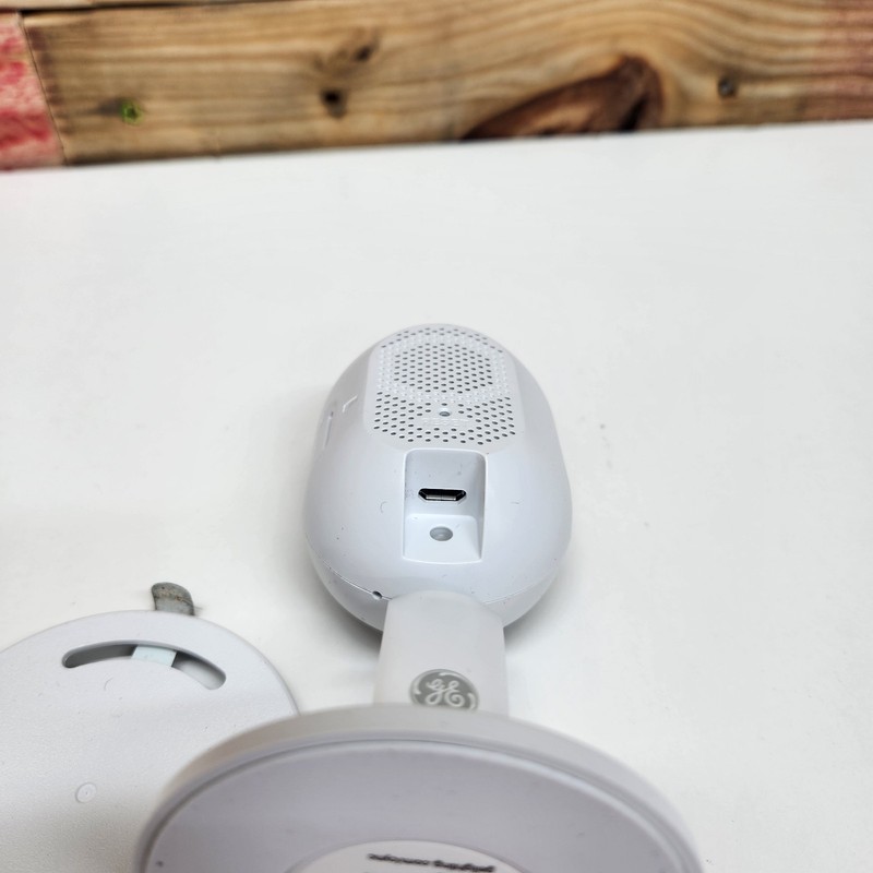 GE CYNC 1080p Indoor Smart Wireless Security Camera NEW Open Box gallery