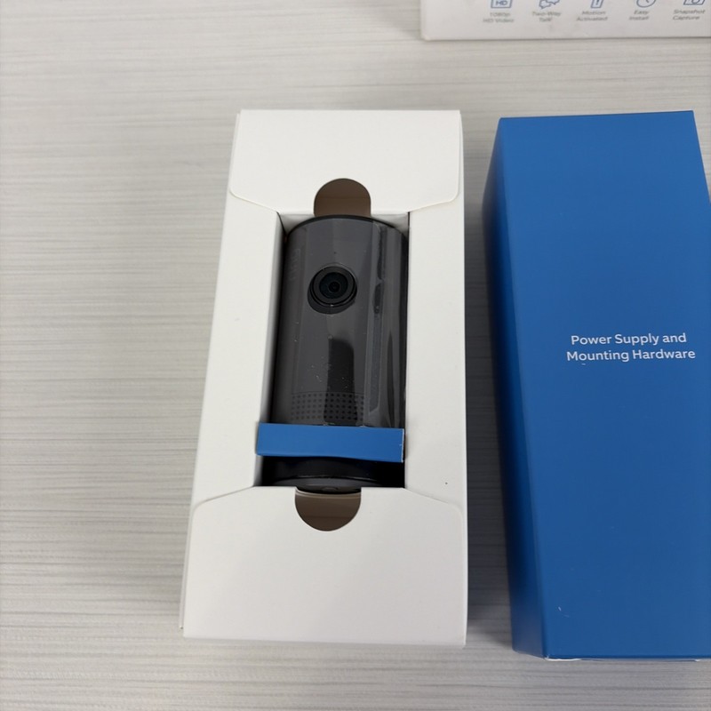 Ring Indoor Cam Black Plug-In Camera New Open Box gallery