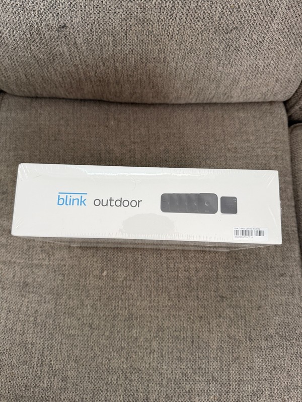 Blink Outdoor (3rd Gen) 5 Camera System Battery Powered HD Security Black New gallery