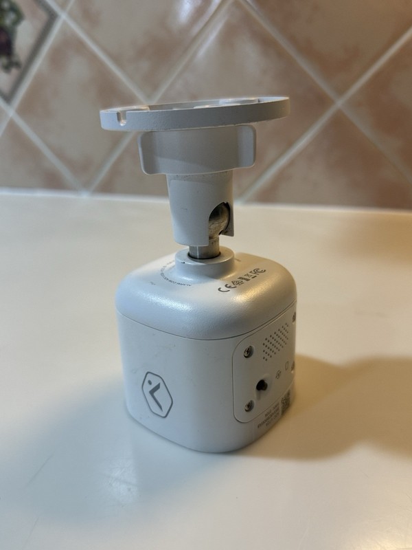 Alarm.com ADC-V724 Outdoor Wi-Fi Security Camera Used w/ No Cable gallery