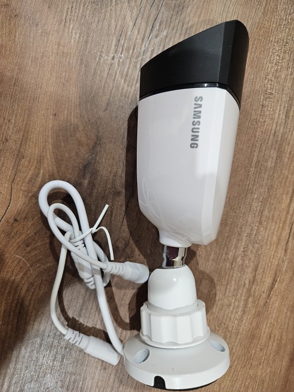 Samsung SDC-7340BC Weather-Resistant Night Vision Camera