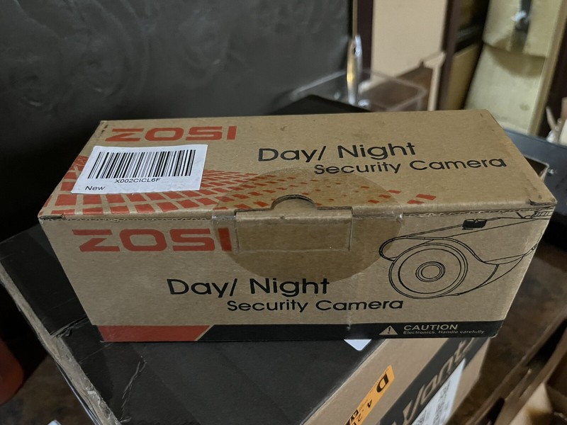 ZOSI 1AC-2312C-BS-N Day/ Night Security Camera
