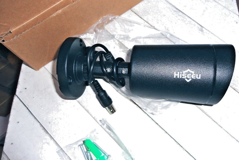 Hiseeu Bullet Security Camera - 5MP - IP 66 Water Proof - NIght Vision gallery