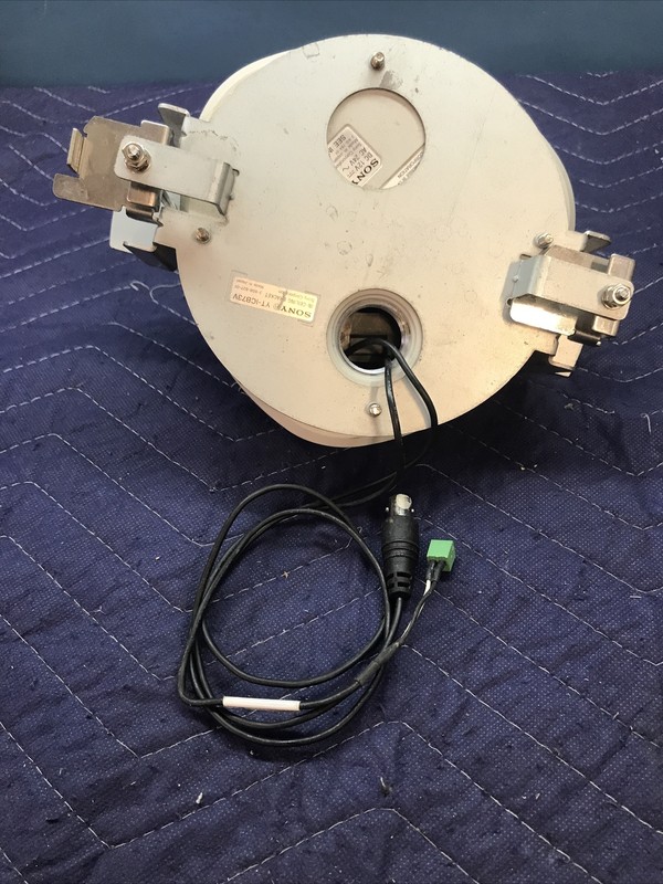 SONY SSC-CD73V MINIDOME VANDAL RESISTANT COLOR CAMERA WITH MOUNTING BRACKET gallery