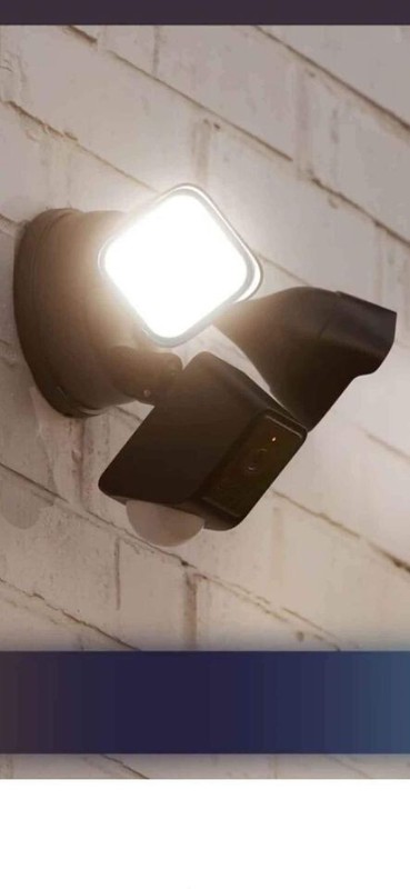 Wyze Cam Floodlight 2K Color Night Vission 2800 Lumen LED Motion activated New. gallery