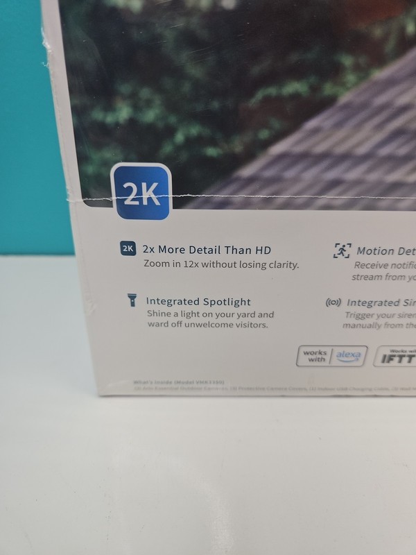 Arlo Essential 2K (2nd Generation) Wireless Security Camera White 3 Pack gallery