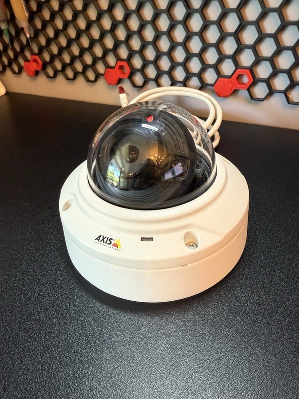 Axis M3024-LVE Indoor/Outdoor Network Security Camera System - White gallery