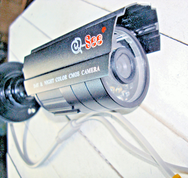 Q-See Day & Night Color Weatherproof Camera Model QSM1424W + 60ft. BNC Cable gallery