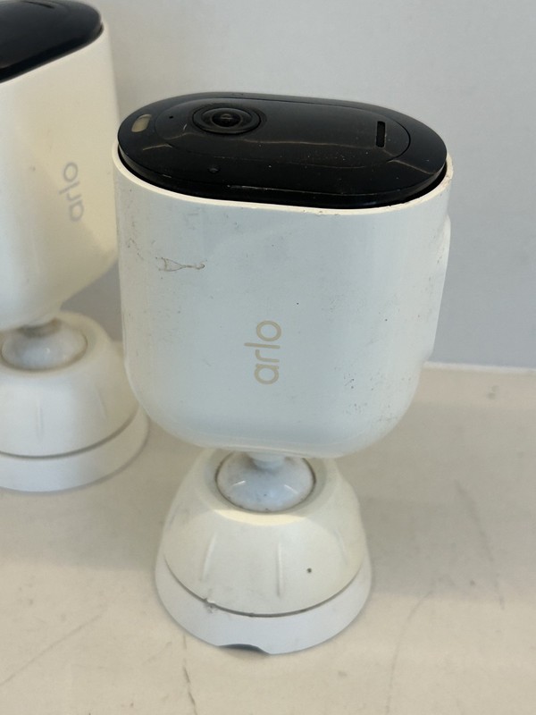 Arlo Pro 4 Spotlight Indoor/Outdoor Camera White 2 Cameras 4 Batteries & Charger gallery