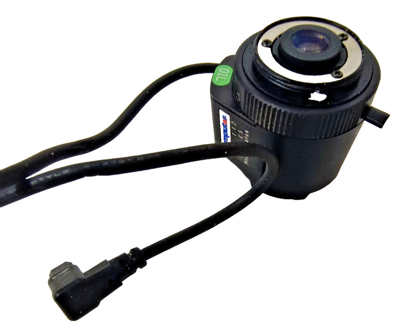 Samsung SCB-3001p security camera Super Vision 650 TVL With 4mm 1:1.2 1/3" Lens gallery