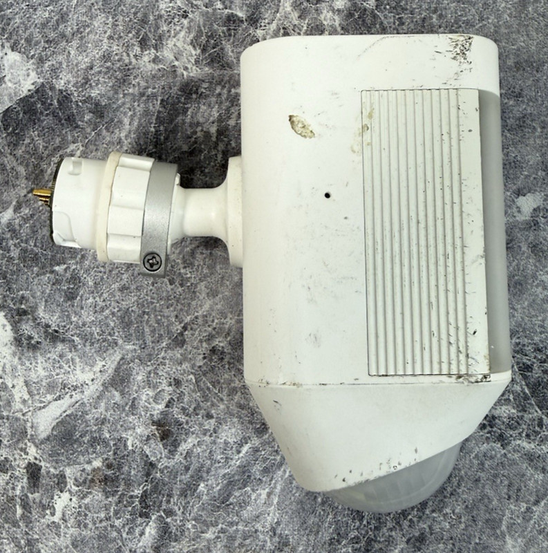 Ring Spotlight Wired Cam White Plug-In Security Camera FOR PARTS LOT:LK gallery