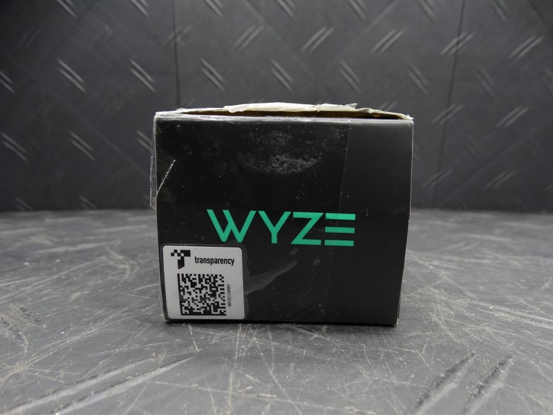 Wyze Cam v4 Wi-Fi 2.5K QHD Indoor/Outdoor Plug-In Smart Home Security Camera gallery