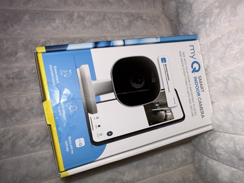 myQ Smart Indoor Camera 1080p Wi-Fi IP Motion Detection Indoor White gallery