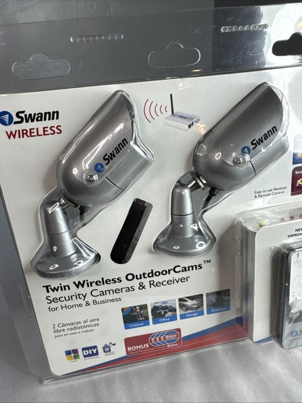 Swann Wireless Twin Outdoor Security Cameras Receiver Remote Brand New SW321-WCH gallery