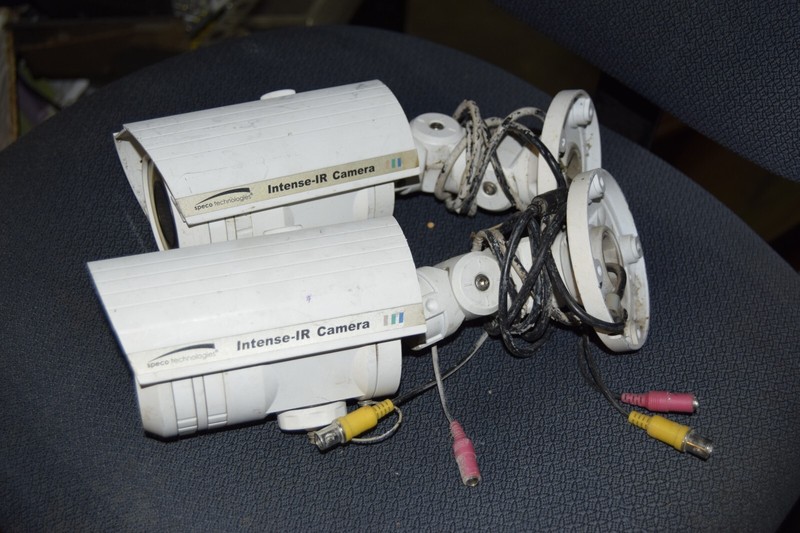 2 SPECO CVC5815DNVW Security Color Cameras W/ 2.8-12mm VF 600TVL