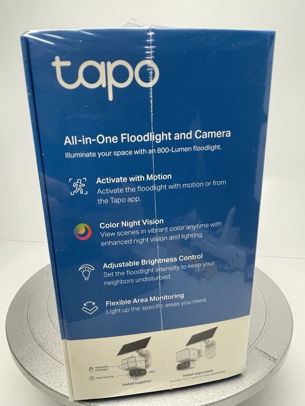 Tapo 2K Dimmable Floodlight Security Camera Outdoor Wireless w/Solar Panel New gallery