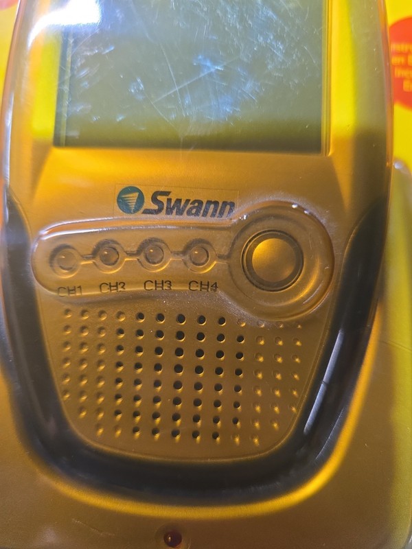 SWANN MOBILE VIEWER 2.5 IN LCD COLOR CHANNEL RECEIVER VINTAGE SW-G-MVIEW CAMERA gallery