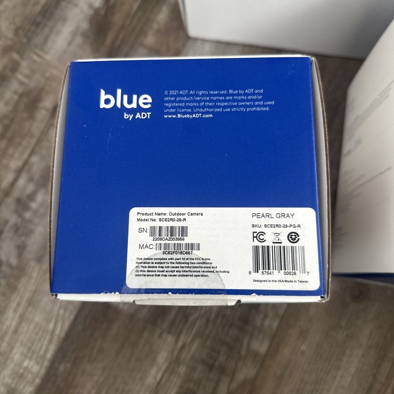 Blue by ADT Complete Starter Security Camera System Graphite 6 Piece - NEW gallery