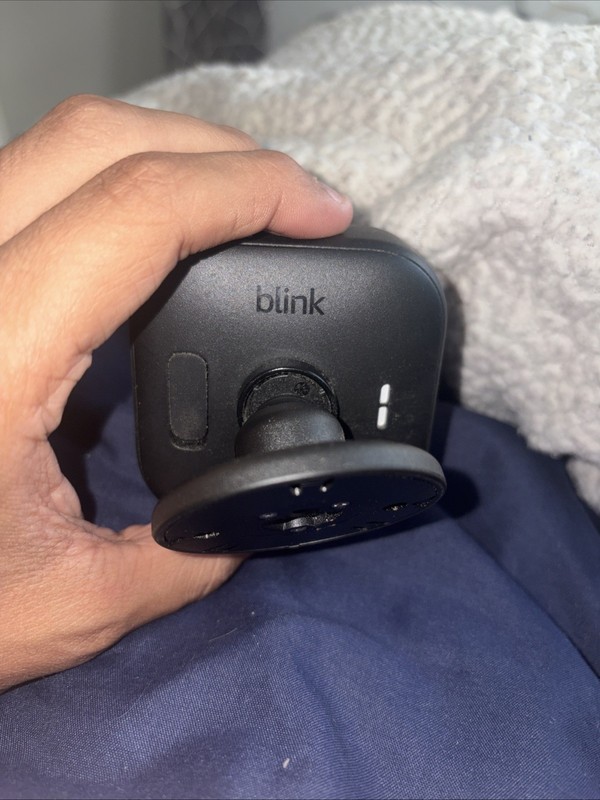 Blink Outdoor 4 Wireless Battery-Powered Smart Security Camera Black New gallery