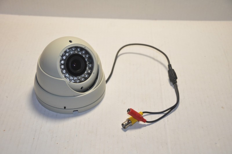 Cantek EN501VR32 Dome Ir Color Camera Metal BNC 12v Sony Varifocal #067 (AT)