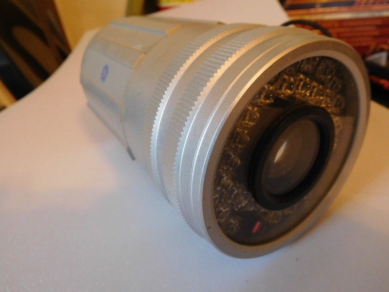 SECURITY VIDIO CAMERAS - 3 EACH.. USE AS VISUAL EFFECTS-SEE PHOTO'S gallery