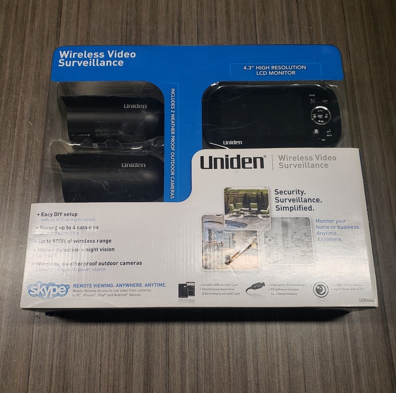 Uniden UDR444 Wireless Security Camera System w/ Monitor Nigh Vision Motion TV