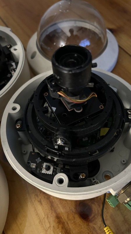 Vicon v920d-n311 dome security camera indoor / outdoor check photos FOR PARTS gallery