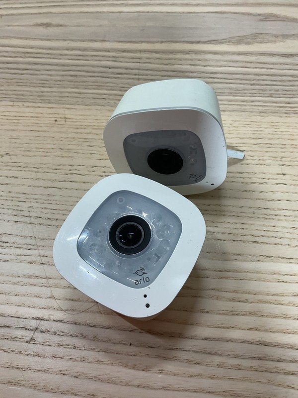 Netgear Arlo Q VMC3040 1080p Cube Camera Set Of 2 No Cable gallery