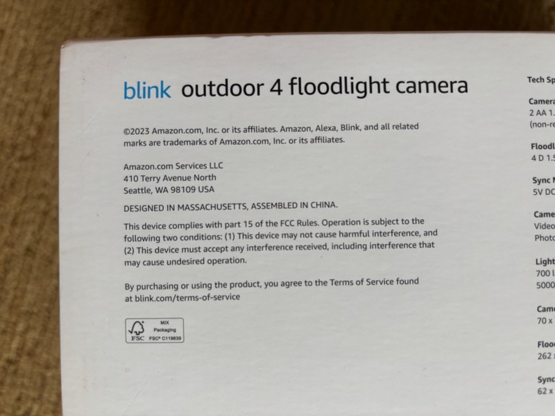 Blink Outdoor 4 Floodlight Camera Battery Powered, 700 Lumens LED gallery