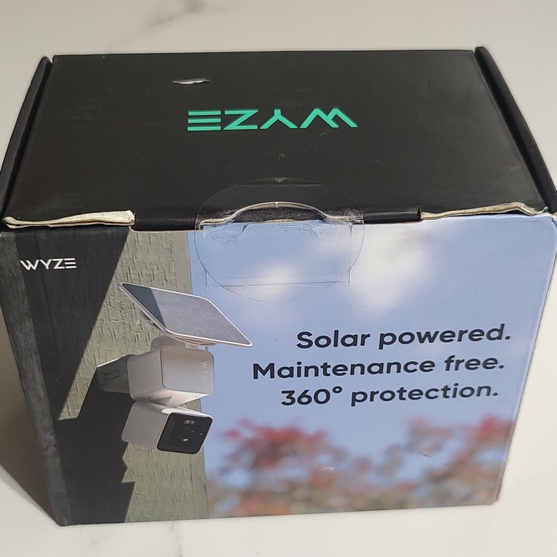 Wyze Solar Cam Pan 2K Color Night Vision 360 Pan/Tilt Wi-Fi Solar/Battery gallery