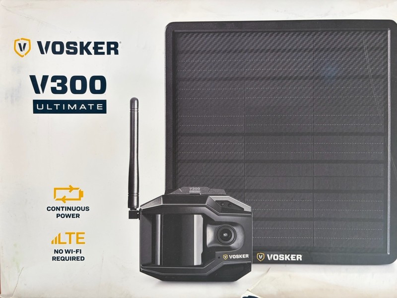 Brand New Vosker V300 Ultimate 4G LTE Autonomous Outdoor Security Camera Black