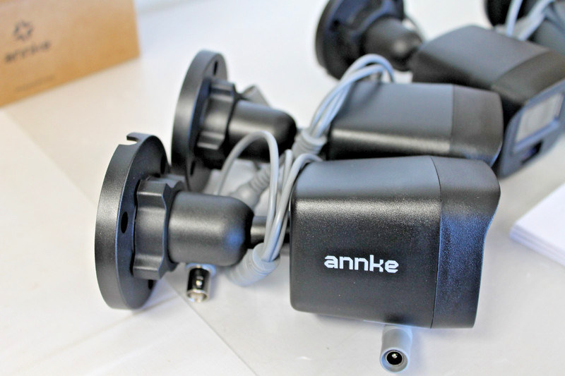5 Annke Analog HD Cameras C51EP & Power Adapter AC to DC 12V2A & 1-to-4 Splitter gallery