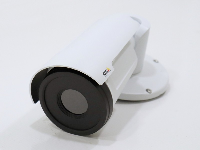 AXIS Q1952-E 19 mm 30 fps Thermal Network Camera (02160-001) gallery