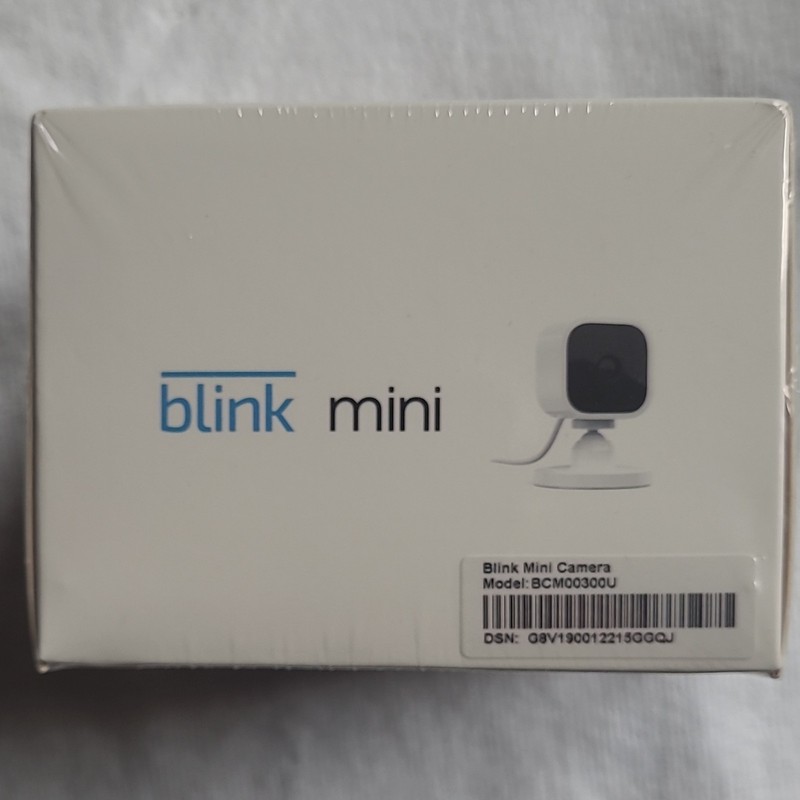 Blink Mini HD Wi-Fi Indoor Camera, Motion Detection, Two-Way Audio, Alexa, White gallery