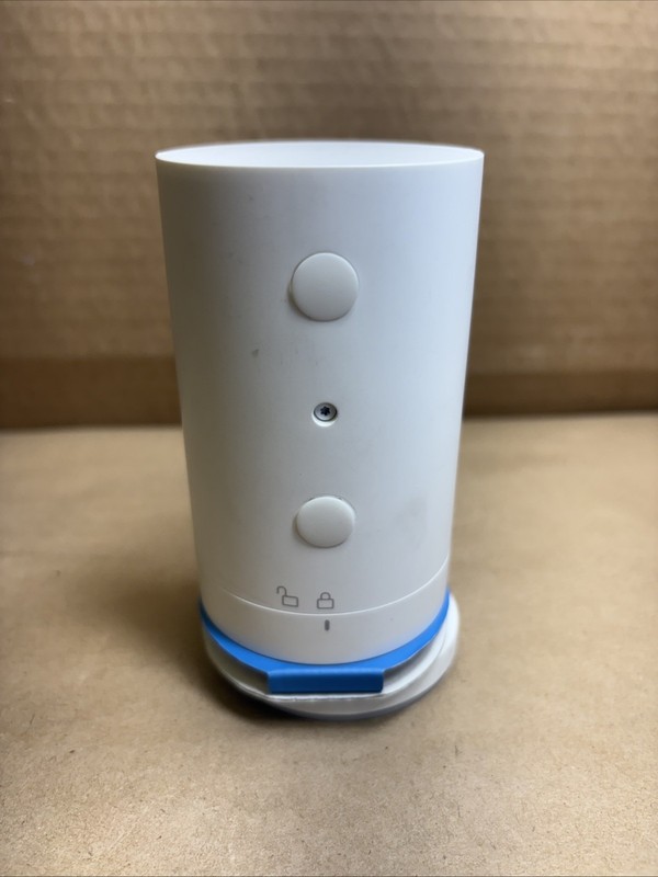NEW W/O BOX: Ring Stick Up Security Camera in White w/ OG Battery gallery