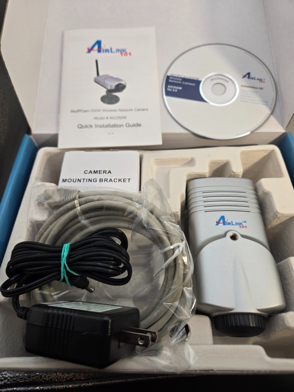 Airlink 101 SkyIPCam250 Network Camera Model AIC250 Missing Antenna