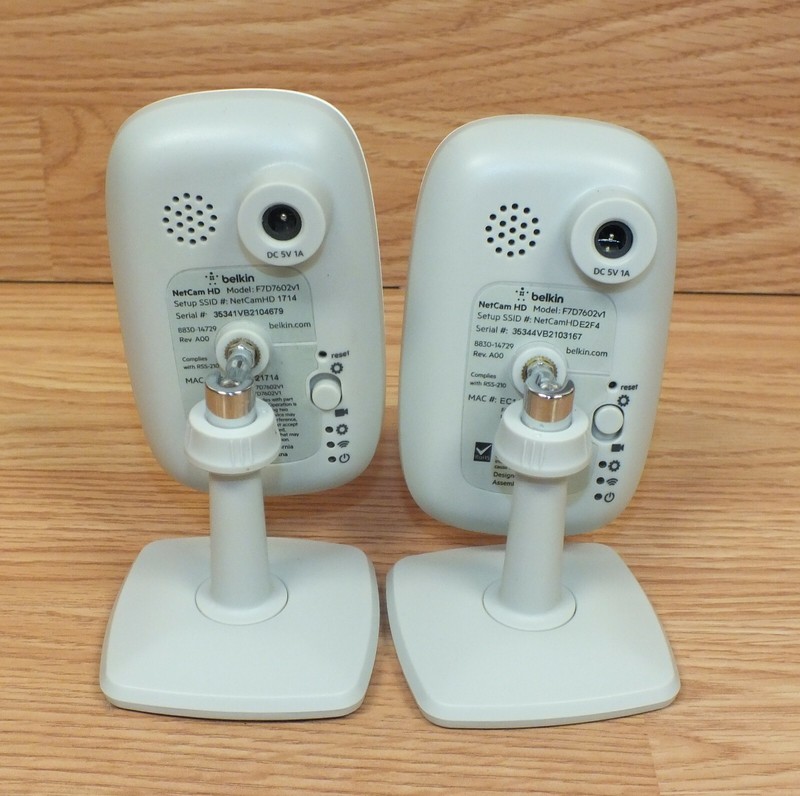 *FOR PARTS* Lot of 2 Belkin (F7D7602v1) NetCam HD Home Security Cameras *READ* gallery
