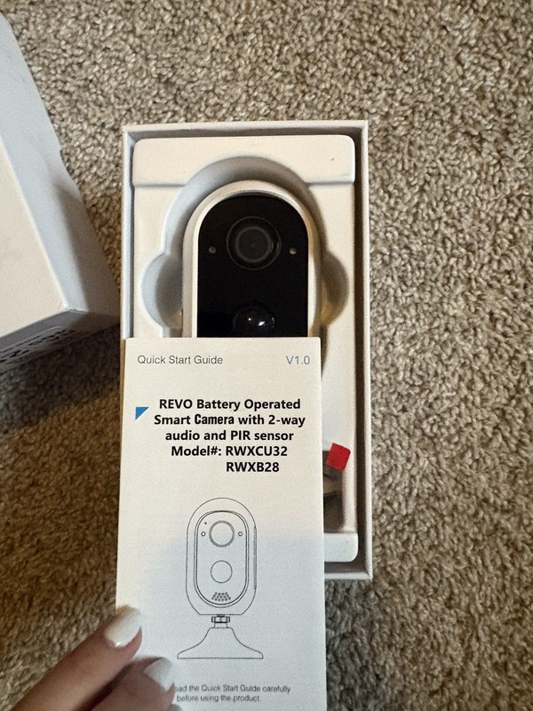 REVO Stand-Alone Wireless Battery Operated Full-HD 1080p Camera gallery