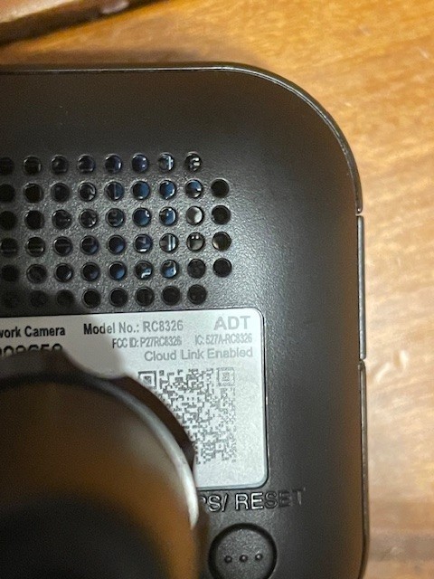 ADT RC8326 Indoor Wi-Fi Security Camera – Powers On, Untested gallery